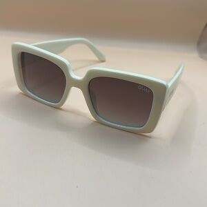 Quay Australia Total Vibe Mini Polarized Sunglasses